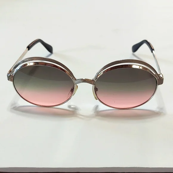 NWOT Grey Sunglasses s-l400.jpg main image 3